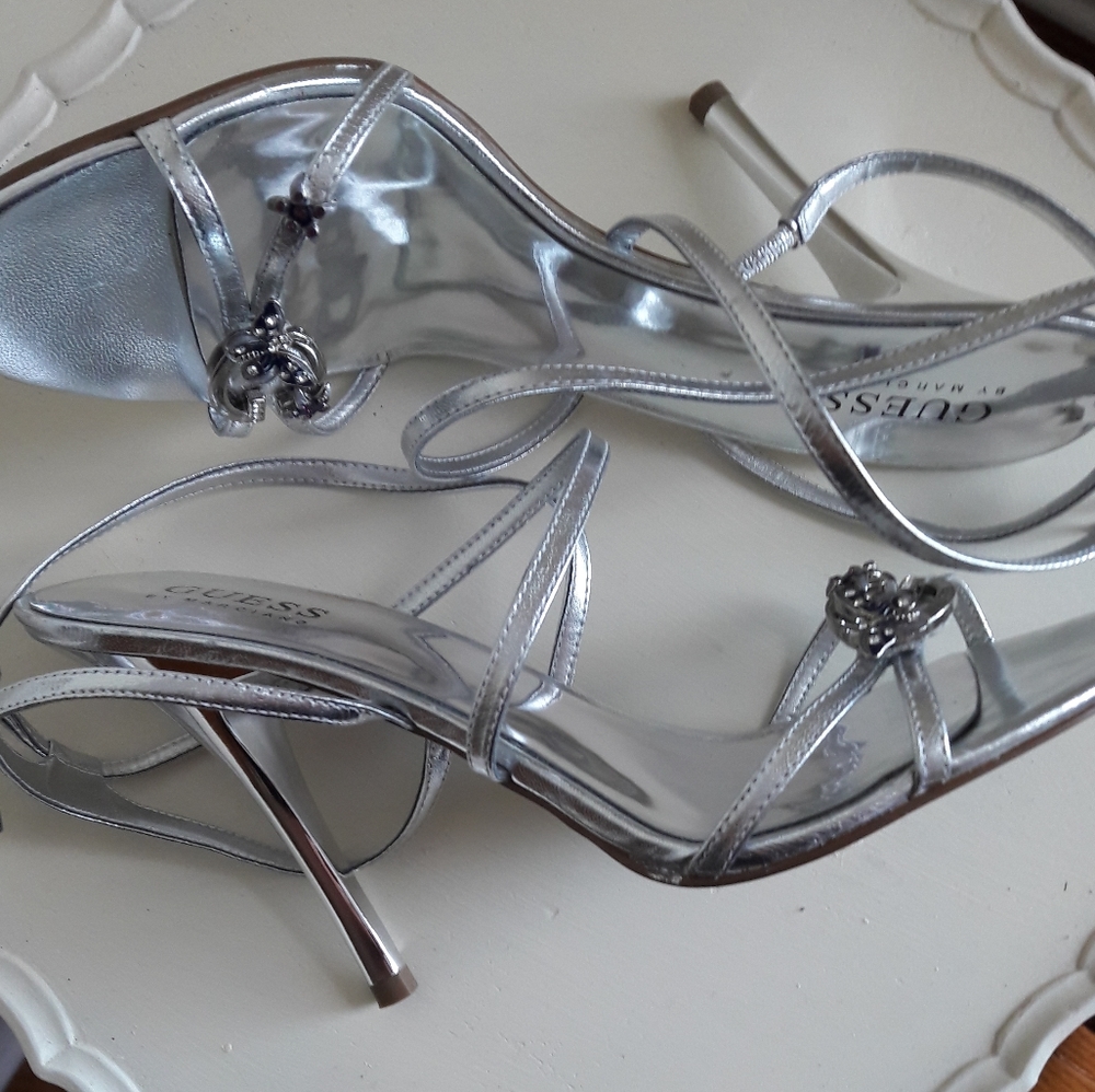 NWOT GUESS by Marciano Silver strappy heels Size 8